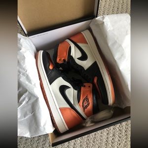 Nike Air Jordan 1 Satin Shattered Backboard Women’s 8.5